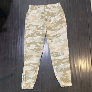 GAP Beige Camouflage Cargo Joggers Size 4